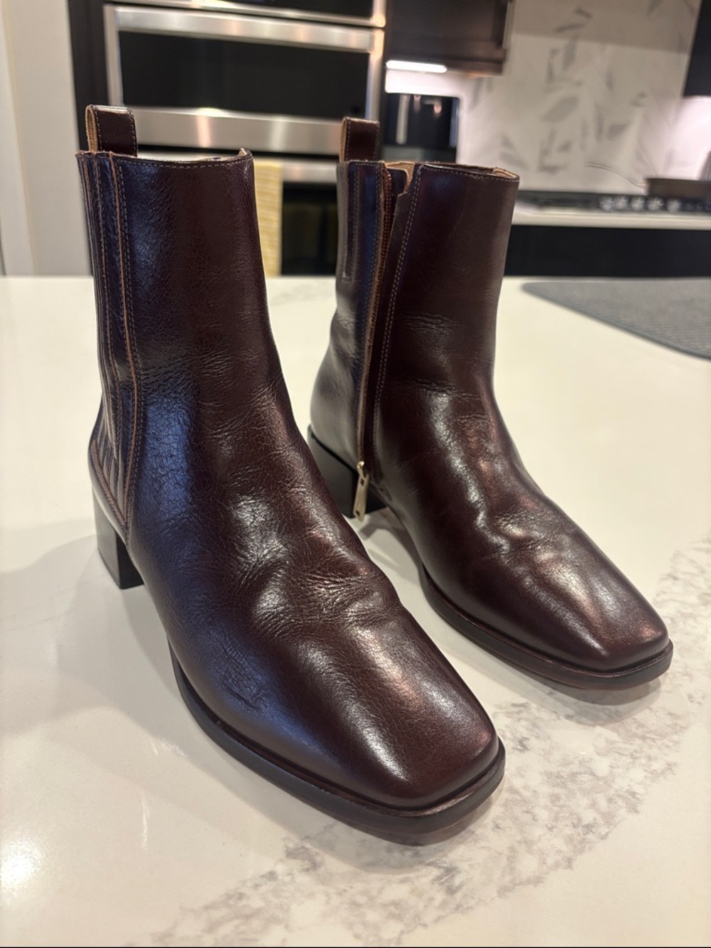 Frankie4 Elliott Leather Ankle Boots Brown Chelsea Zip Boot Size 7